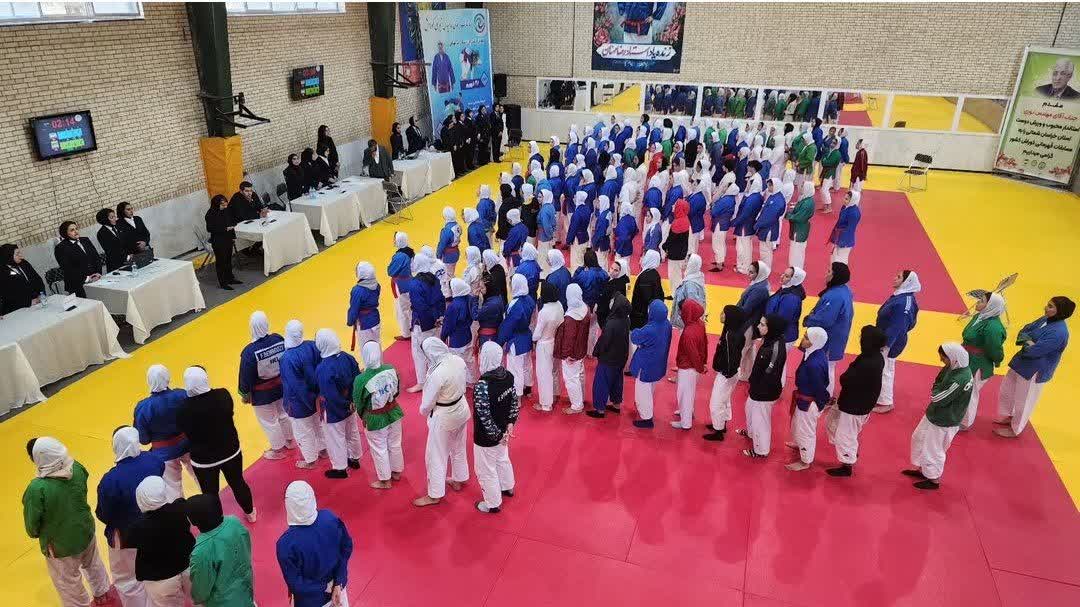 رقابتهای ۱۹۸ بانوی کوراشکار در بجنورد آغاز شد